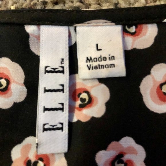 Elle Blouse Womens L Used Floral Flutter Sleeve - Picture 8 of 13